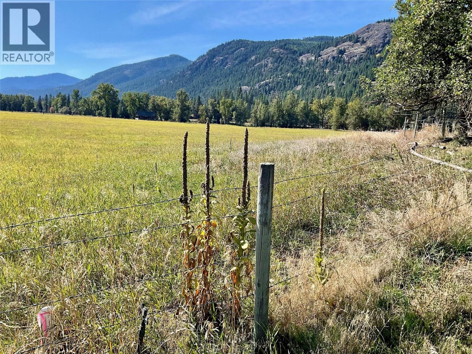 Property Photo:  364 Fourth Avenue  BC V0H 1M0 