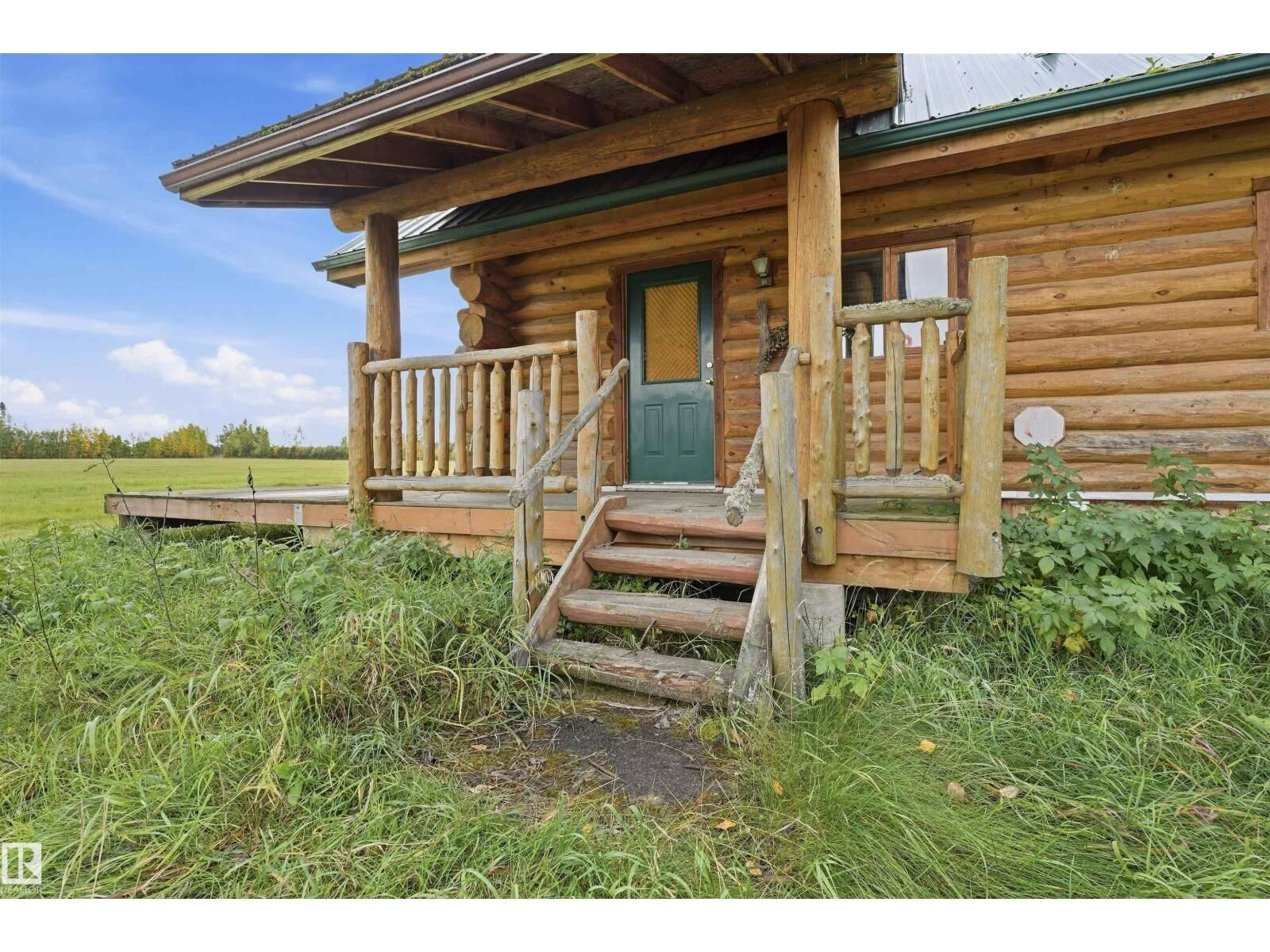 Property Photo: 10005 Twp Rd 533 AB T0E 2M0