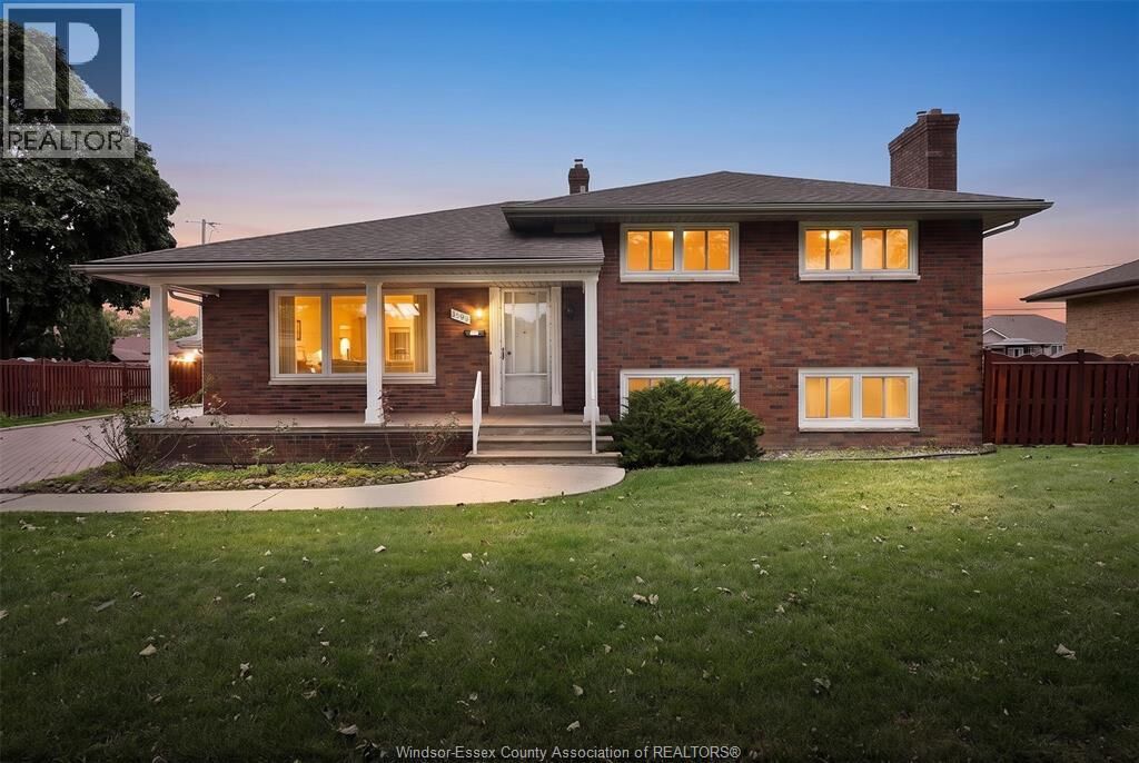 Property Photo:  1599 Partington Avenue  ON N9B 2P7 