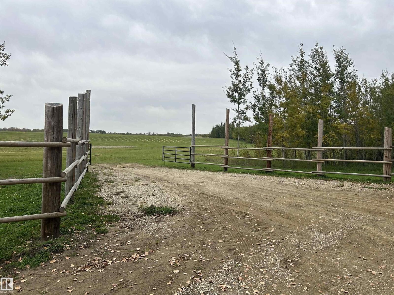 Property Photo: RR 20 Twp 544 AB T0E 1G0