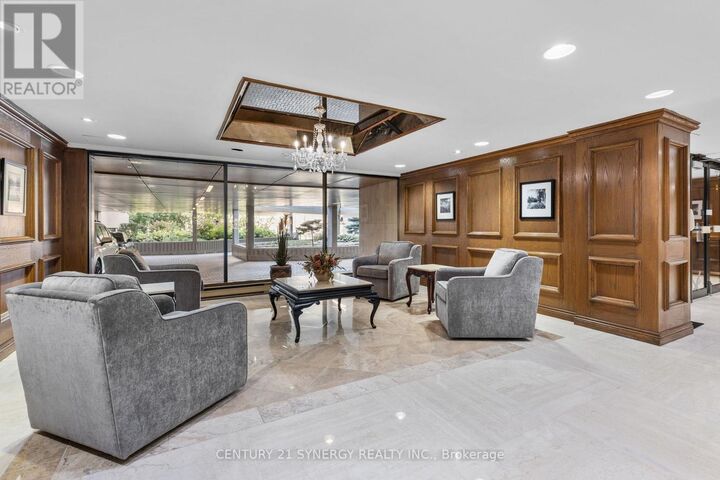 Property Photo:  530 Laurier Avenue West 1605  ON K1R 7T1 