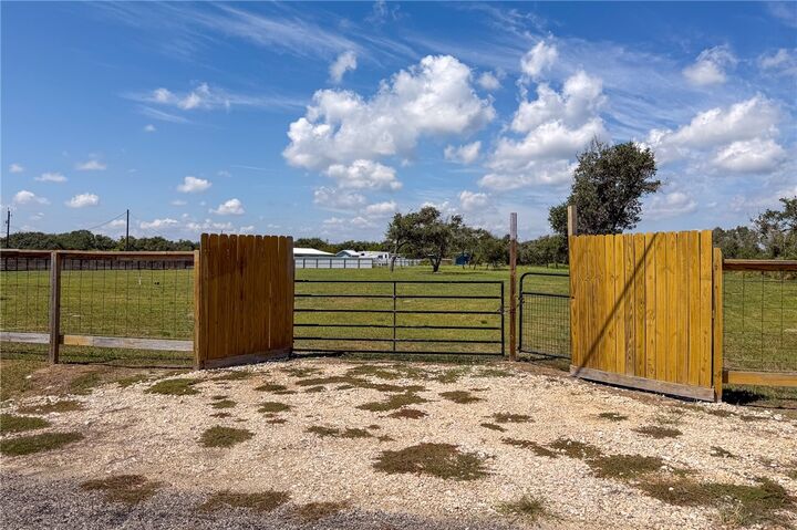 Property Photo: 732 Shaver TX 78336