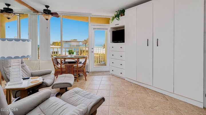 Property Photo: 453 S Atlantic Avenue 305 FL 32176