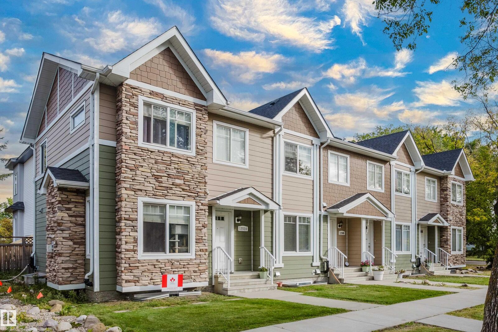Property Photo:  12504-12510 119 Avenue NW  AB T5L 2Z5 