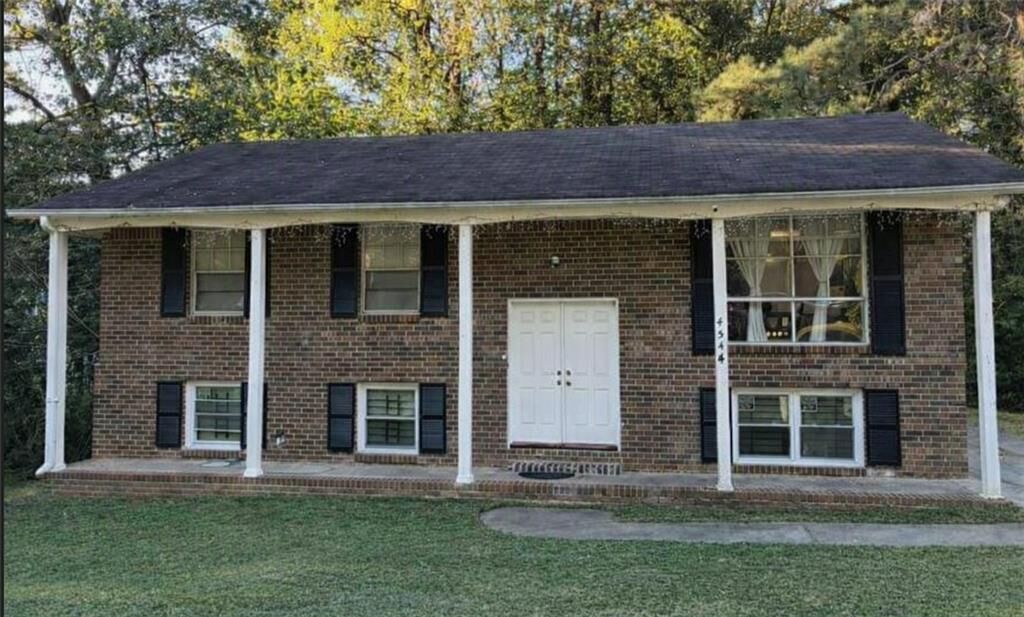 Property Photo:  4544 Cedar Ridge Trail  GA 30083 
