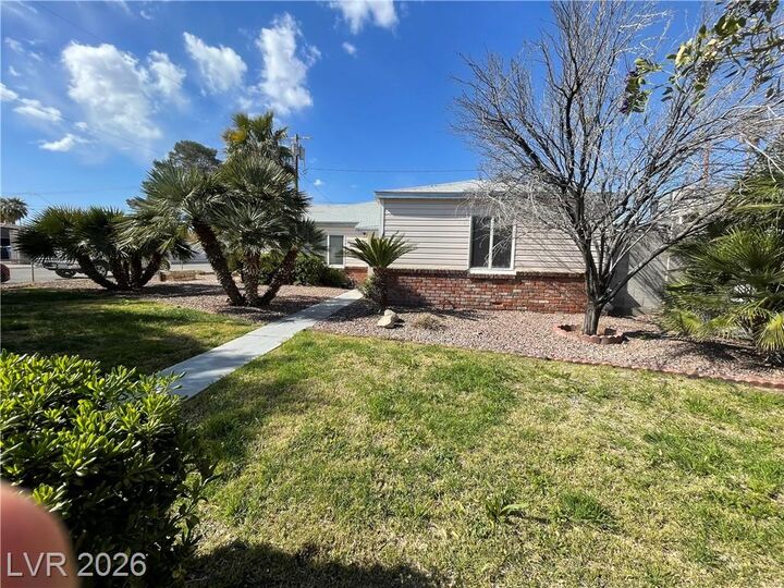 Property Photo:  590 National Street  NV 89015 