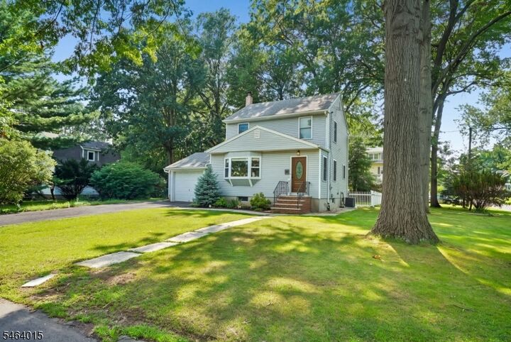 Property Photo: 40 Carpenter Pl NJ 07016
