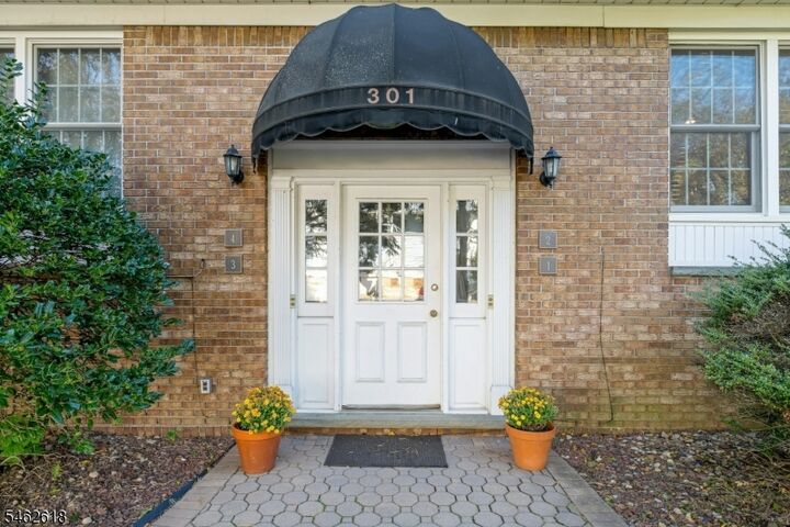Property Photo:  301 Claremont Ave 3  NJ 07042 