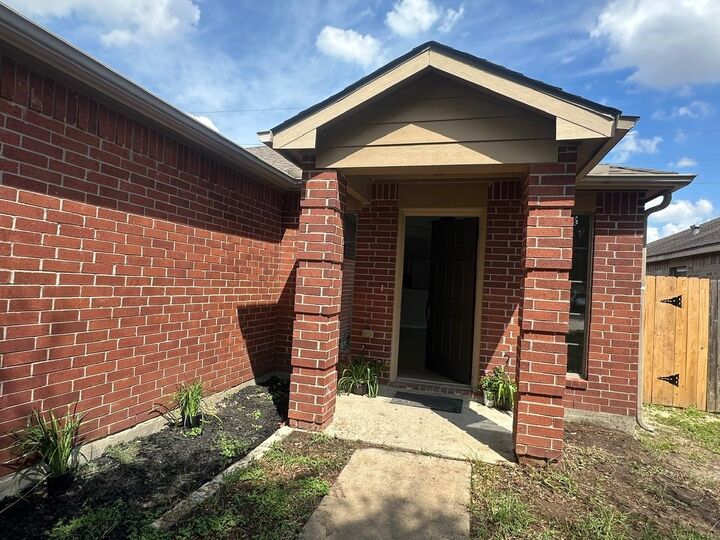Property Photo:  18918 Dennington Drive  TX 77449 