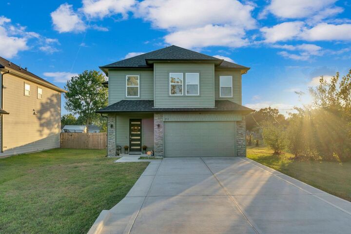 Property Photo:  212 S Lobit Street  TX 77571 