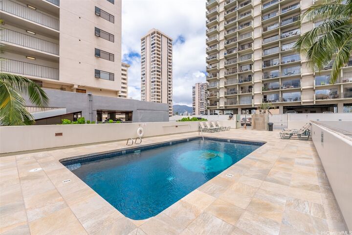 Property Photo: 2440 Kuhio Avenue 501 HI 96815