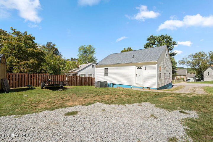 Property Photo:  309 Kingwood St  TN 37763 