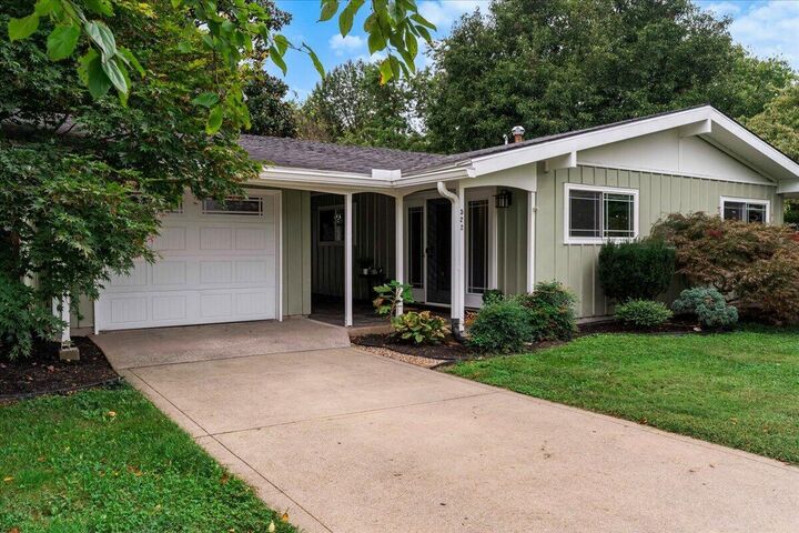 Property Photo:  522 Parkside Drive  KY 40505 