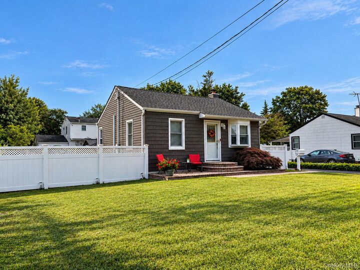 Property Photo:  1467 4th Street  NY 11704 