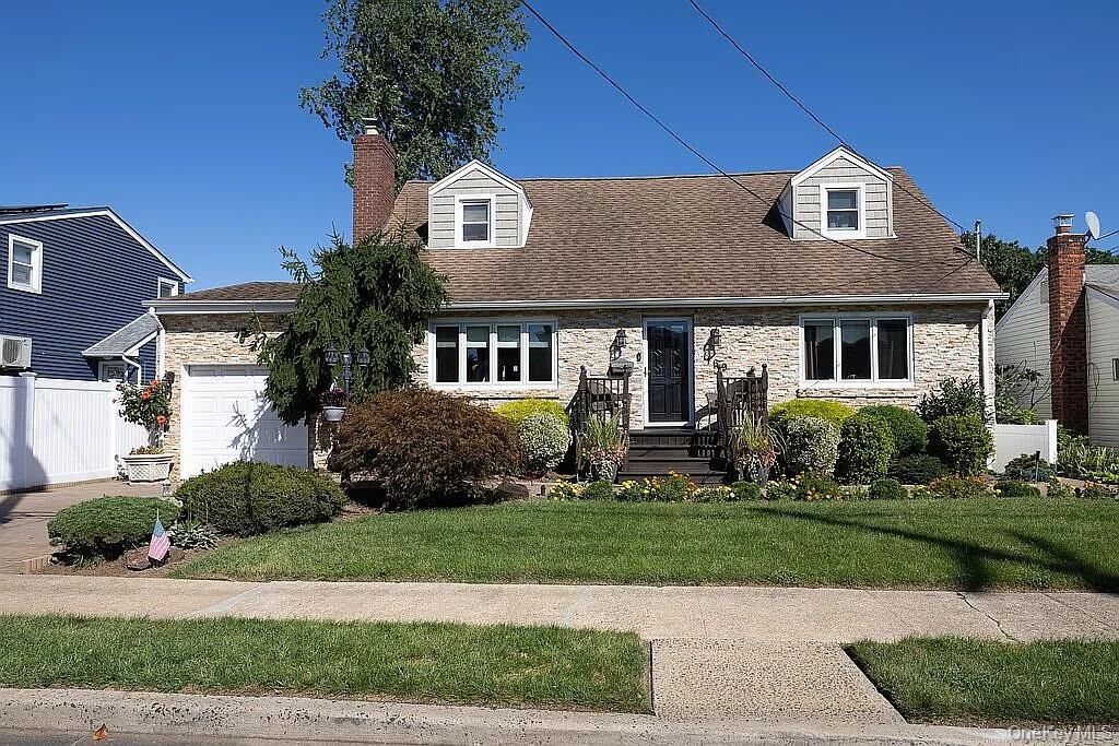 Property Photo: 169 Doris Avenue NY 11010