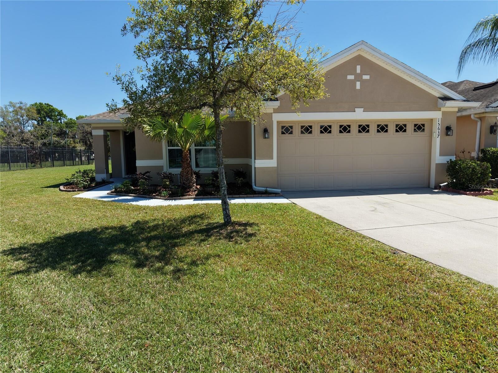 Property Photo:  15637 Carina Dr  FL 32828 