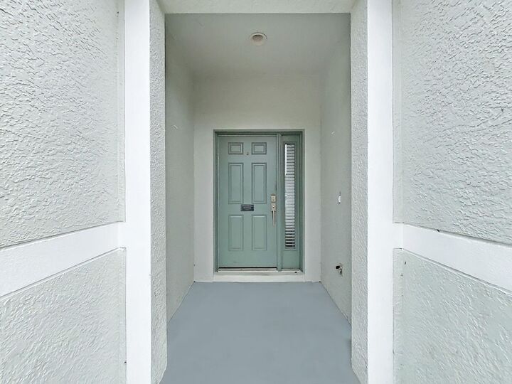 Property Photo:  9541 Cypress Harbor Drive  FL 33534 
