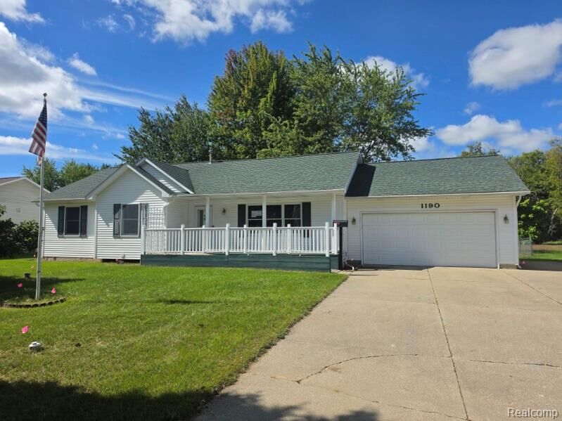 Property Photo: 1190 Kettering Street MI 48509 2368