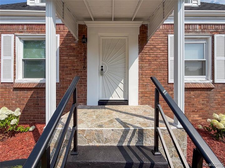 Property Photo: 17216 Appoline Street MI 48235 1401