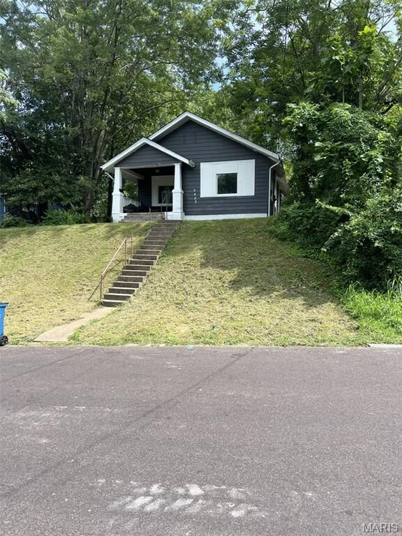 Property Photo:  5462 Helen Avenue  MO 63136 