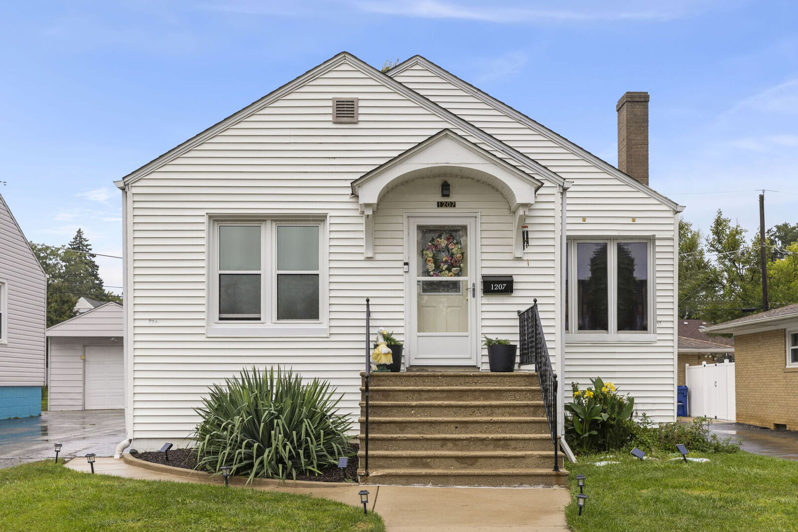 Property Photo: 1207 Oregon Street IL 60435