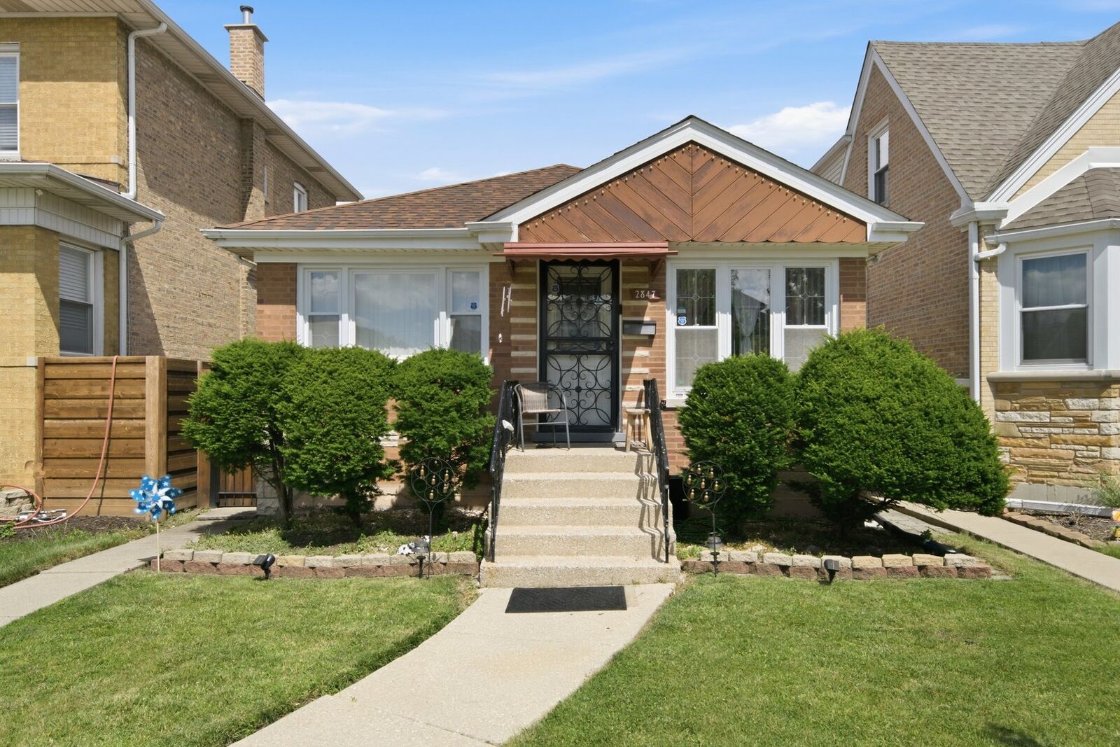 Property Photo:  2847 N Moody Avenue  IL 60634 