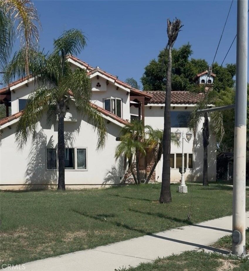 Property Photo:  14570 Chamberlain  CA 91345 