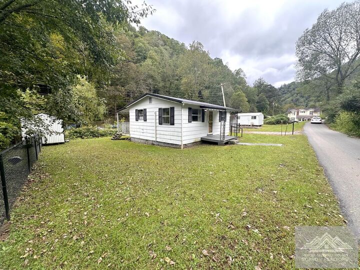 Property Photo: 628 King Carswell Rd. WV 24853