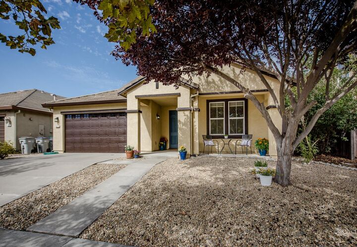 Property Photo:  2375 McNary Way  CA 95776 