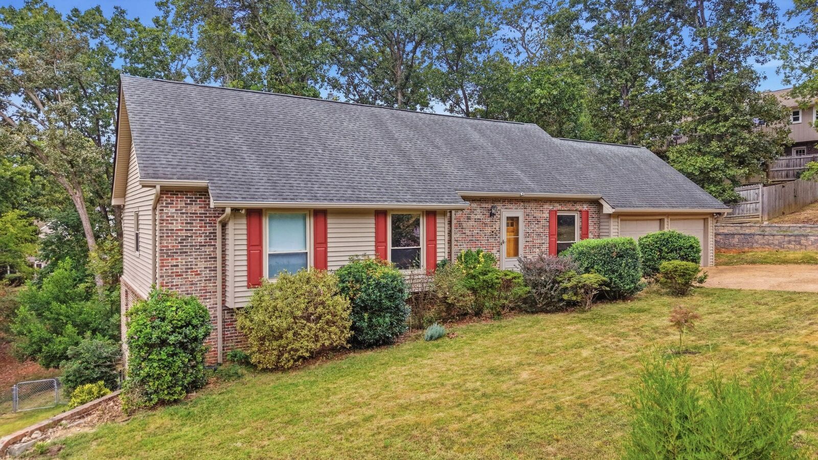 Property Photo: 1624 Starboard Drive TN 37343