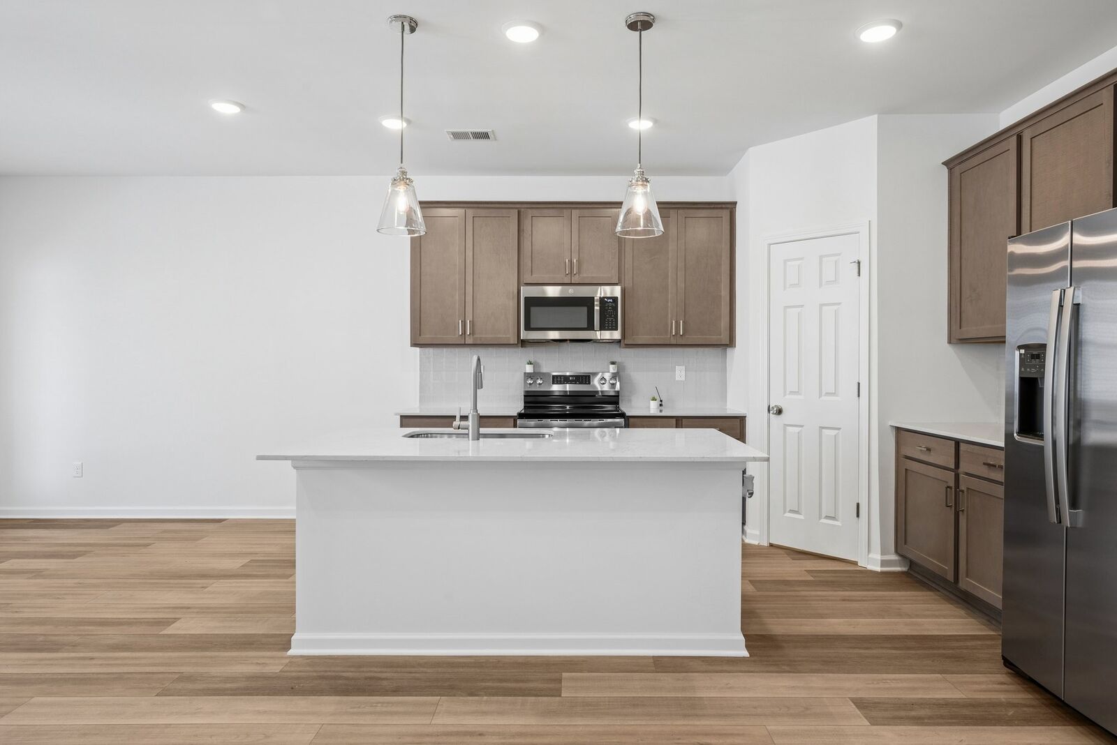 Property Photo:  2900 Suzanne Landon Dr J4  TN 37130 