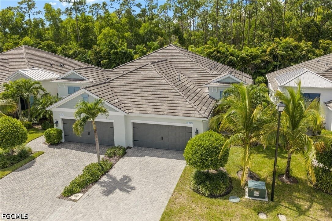 Property Photo:  11671 Solano Drive  FL 33966 