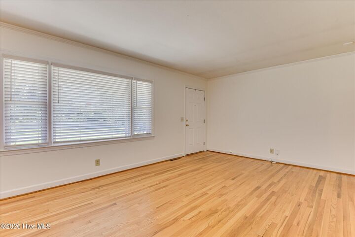 Property Photo:  802 Woodside Drive  SC 29832 