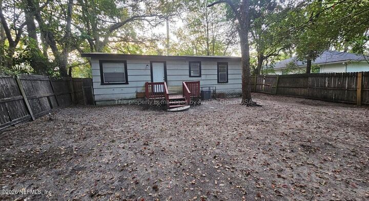 Property Photo: 9658 Gibson Avenue FL 32208