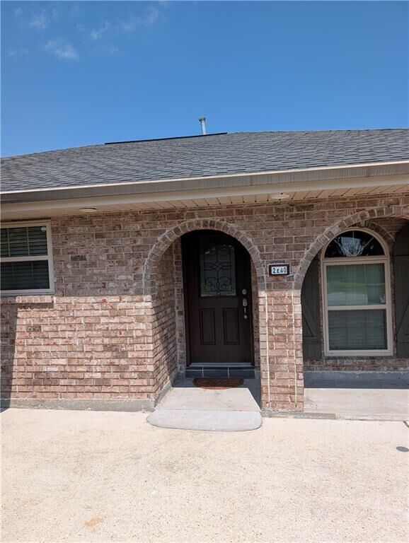 Property Photo:  2240 Hampton Drive  LA 70058 