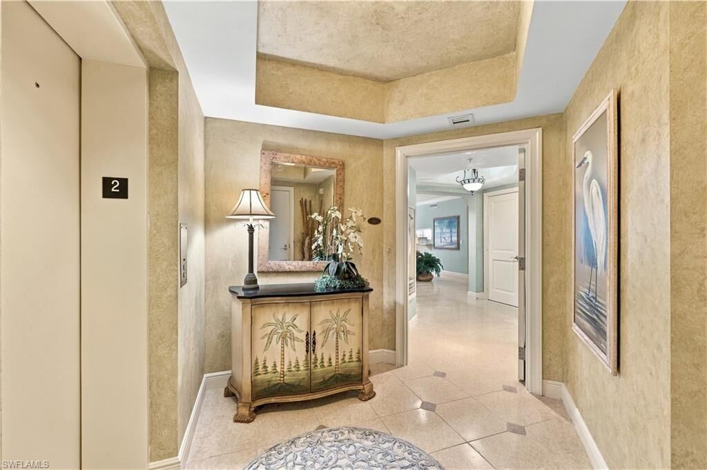 Property Photo: 1060 Borghese Ln 205 FL 34114