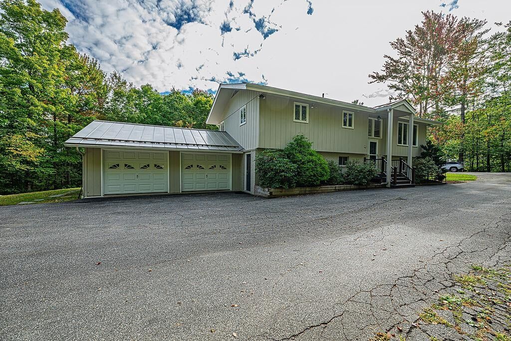Property Photo:  17 Ridge Road  NH 03782 