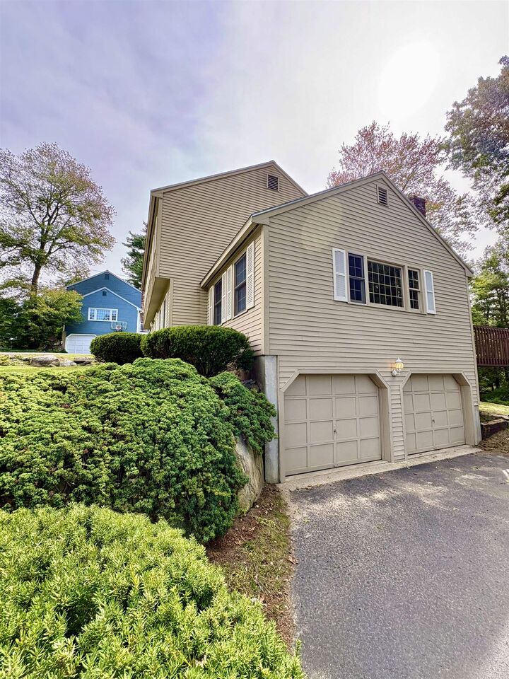 Property Photo: 15 Topaz Drive NH 03062