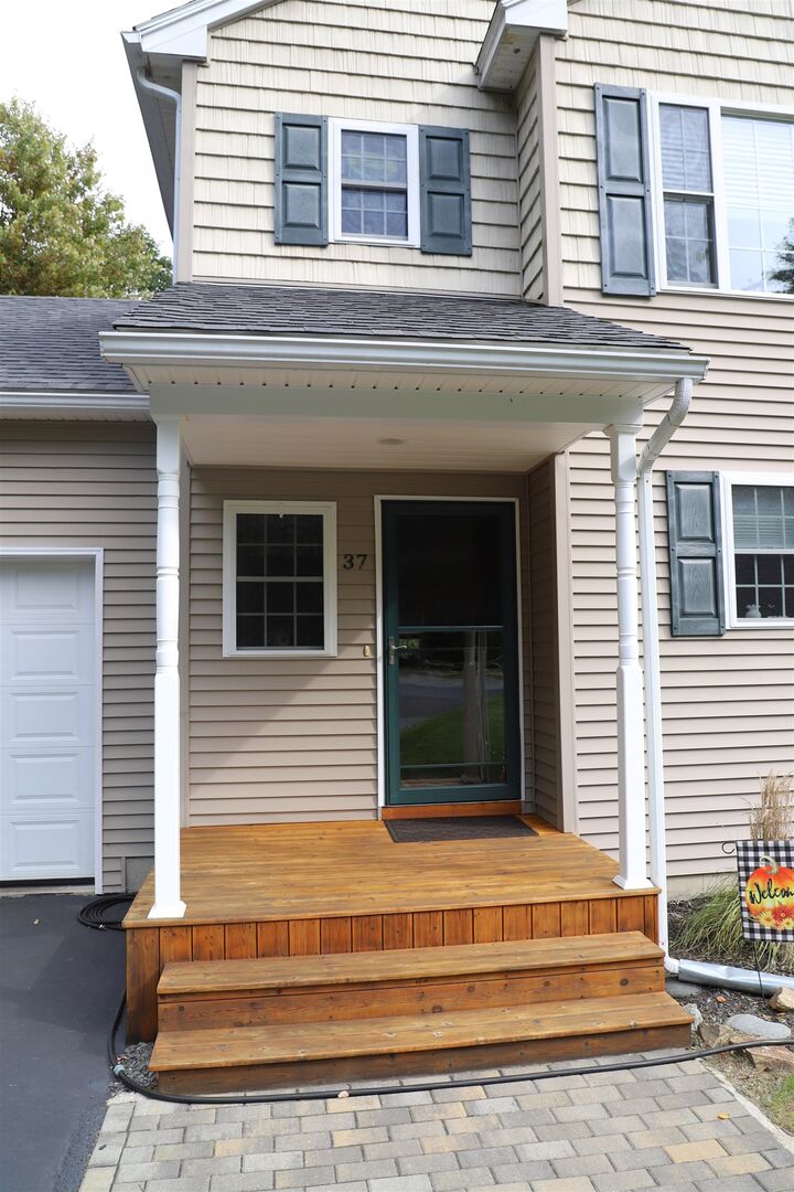 Property Photo:  37 Poplar Lane  VT 05354 