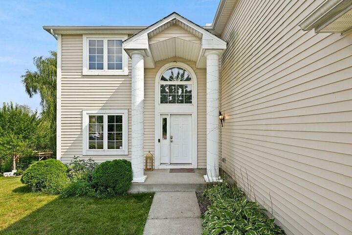 Property Photo:  237 Adam Circle  MN 55315 