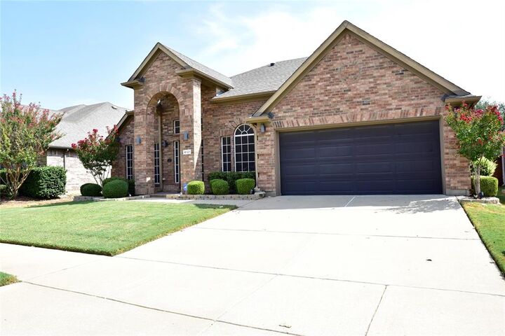 Property Photo: 4121 Cadena Road TX 76210