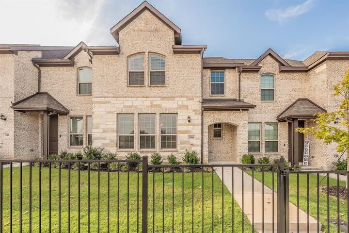 Property Photo: 5984 Bursey Road TX 76148