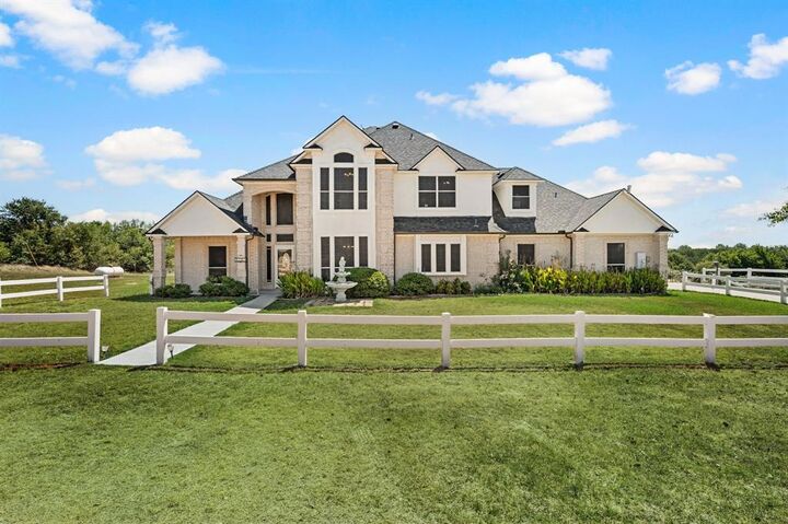 Property Photo: 141 Blue Sky Drive TX 76234
