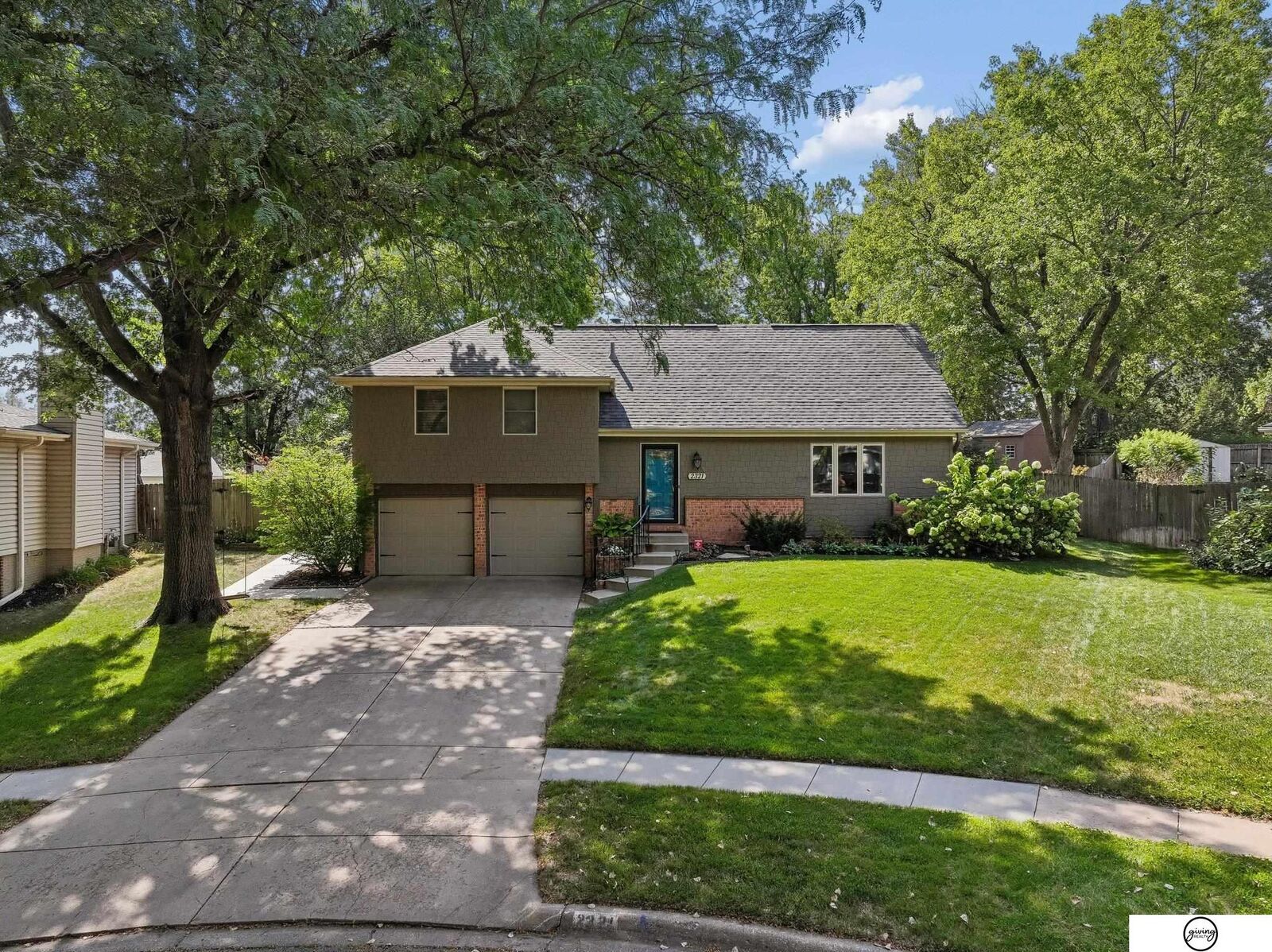 Property Photo:  2321 Camelot Court  NE 68512 