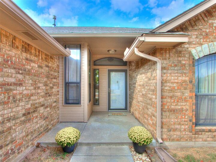 Property Photo:  4753 SE 43rd Street  OK 73115 