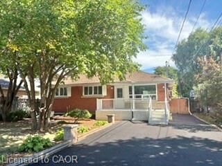 Property Photo:  499 East 16th Street  ON L9A 4K9 