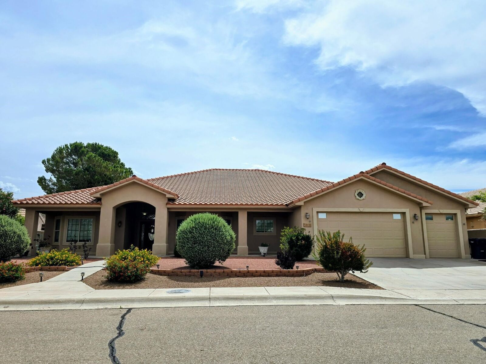 Property Photo:  2523 Tres Lagos  NM 88310 