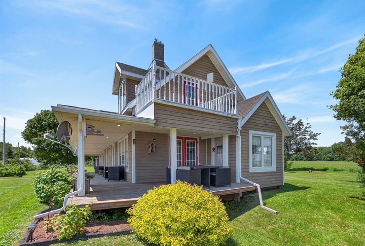 Property Photo: 1088 McInnis Point Road PE C0A 2E0