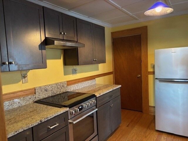 Property Photo:  44 State Street 2F  MA 01060 