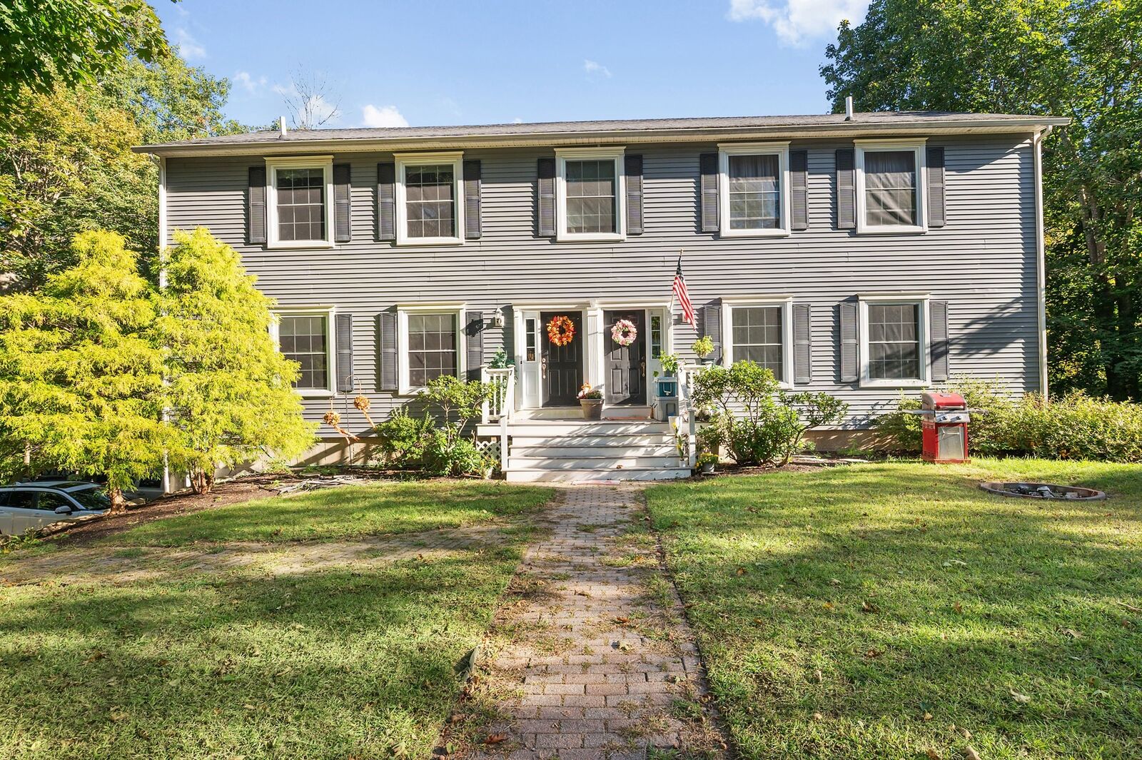 Property Photo:  5 Landing Rd  MA 01929 